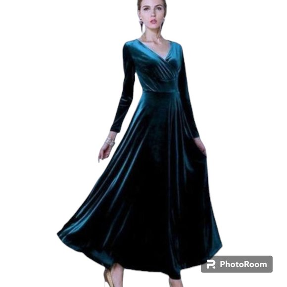 urban coco Dresses Nwt Long Sleeve Teal Velvet Maxi Dress Large